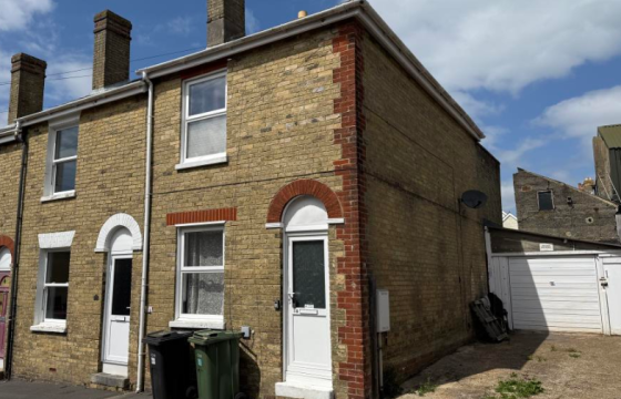 Investment in East Cowes photo